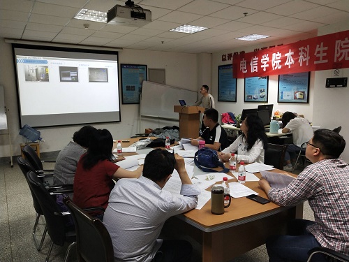 说明: C:\Users\john\Desktop\新建文件夹 (3)\院级答辩现场(二).jpg